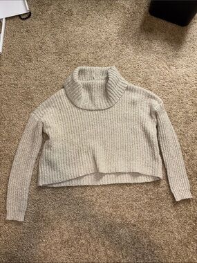 Forever 21 Cropped Ribbed Turtleneck Sweater in Light Beige